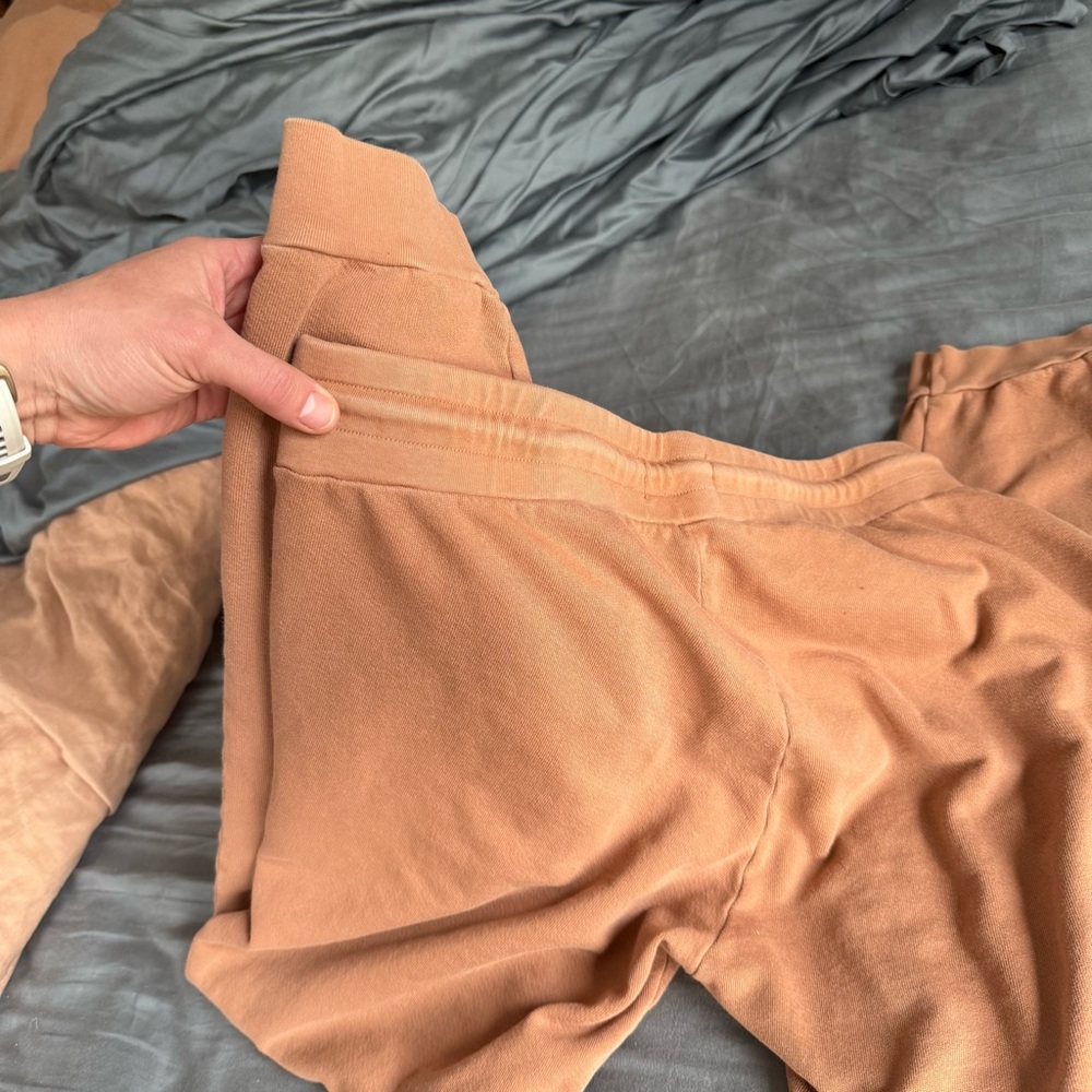 MATE The Label SET: organic terry raglan sweatshirt & jogger sweatpants, Sedona - Picture 8 of 12